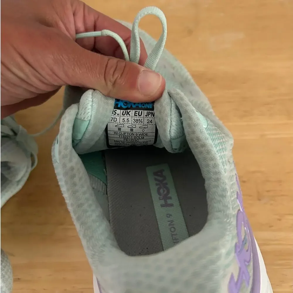 Hoka One One hoka one